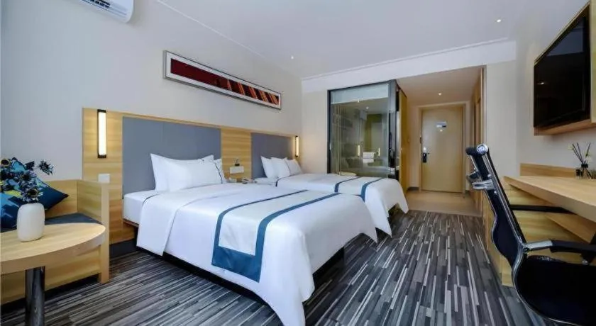 Bed in City Comfort Inn Chongqing Southwest University Beibei Metro Station