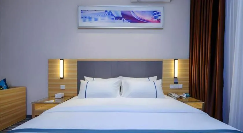 Bed in City Comfort Inn Chongqing Southwest University Beibei Metro Station