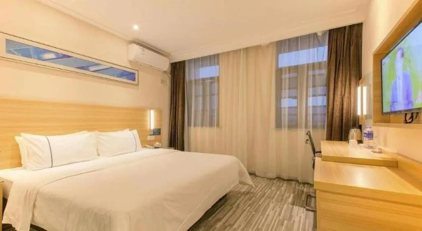 Bed in City Comfort Inn Foshan Nanhai Avenue Guicheng Metro Station