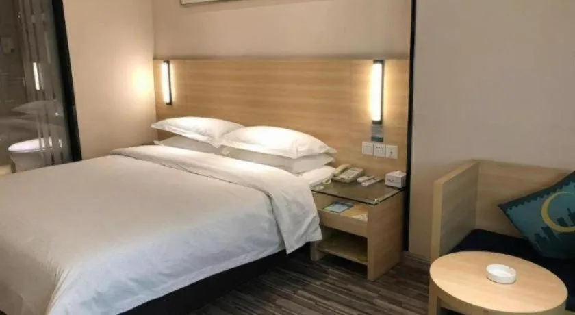 Bed in City Comfort Inn Foshan Nanhai Avenue Guicheng Metro Station
