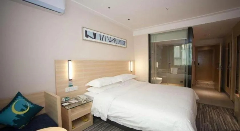 Bed in City Comfort Inn Foshan Nanhai Avenue Guicheng Metro Station