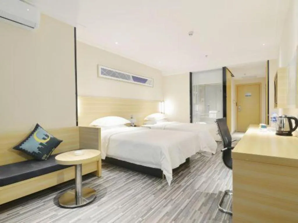 Bed in City Comfort Inn Foshan Nanhai Avenue Guicheng Metro Station