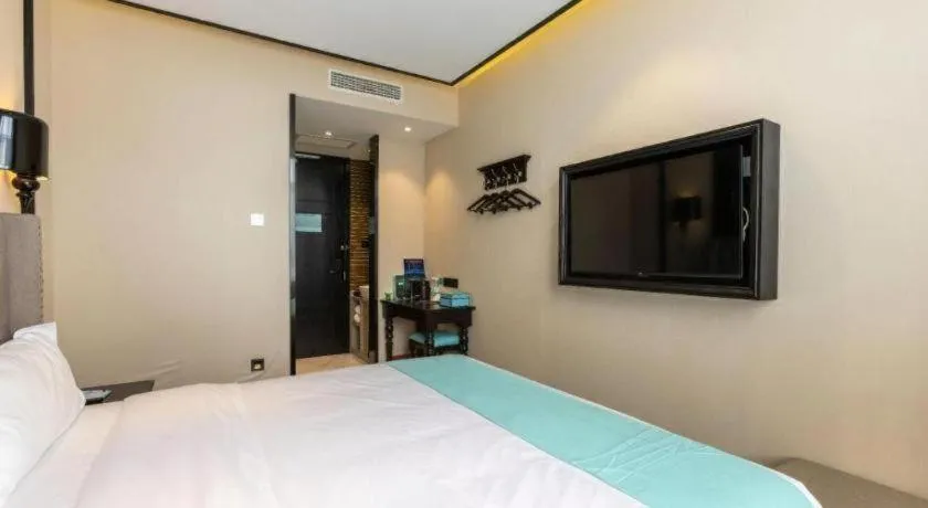 Bed in Xana Hotelle Beijing Fengtai Railway Station Tiantan Hospital