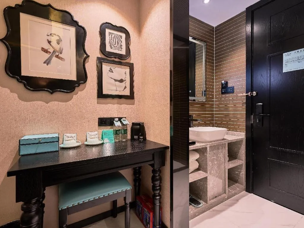 Xana Hotelle Beijing Fengtai Railway Station Tiantan Hospital