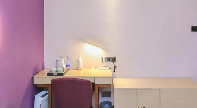 Lavande Hotel Chongqing Xinghui Liangjiang Happiness Plaza