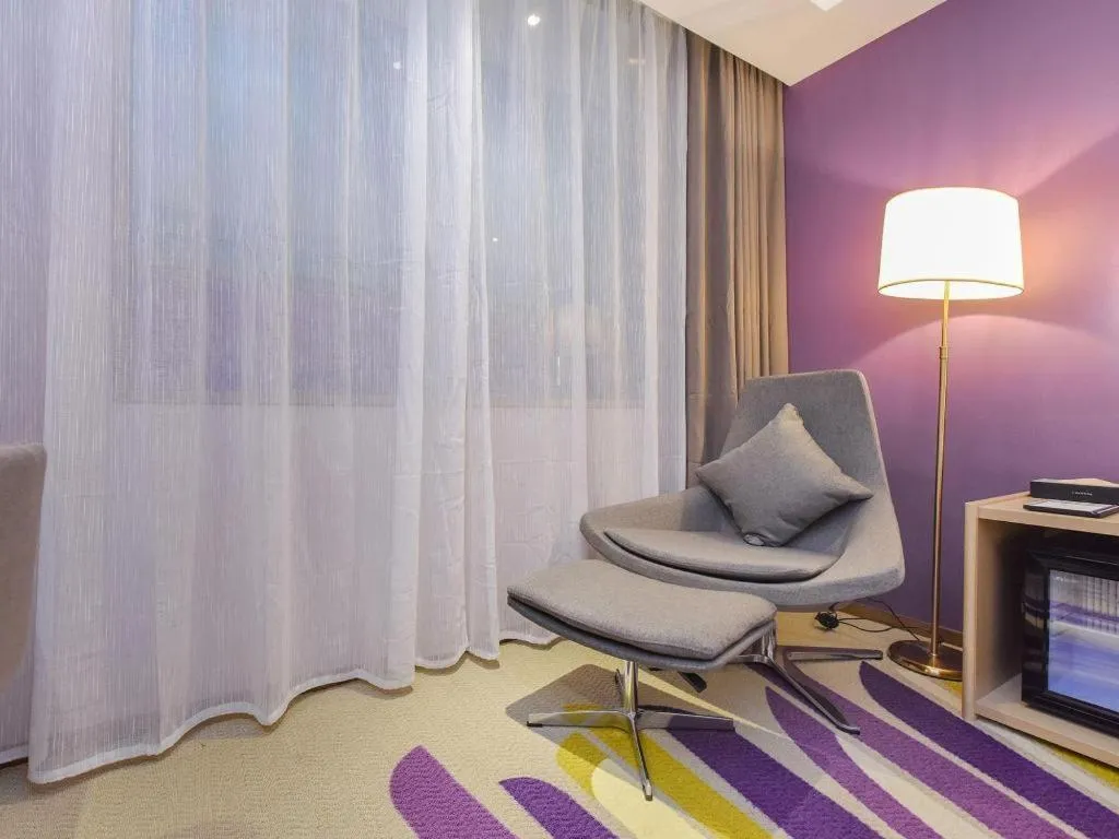 Lavande Hotel Chongqing Xinghui Liangjiang Happiness Plaza