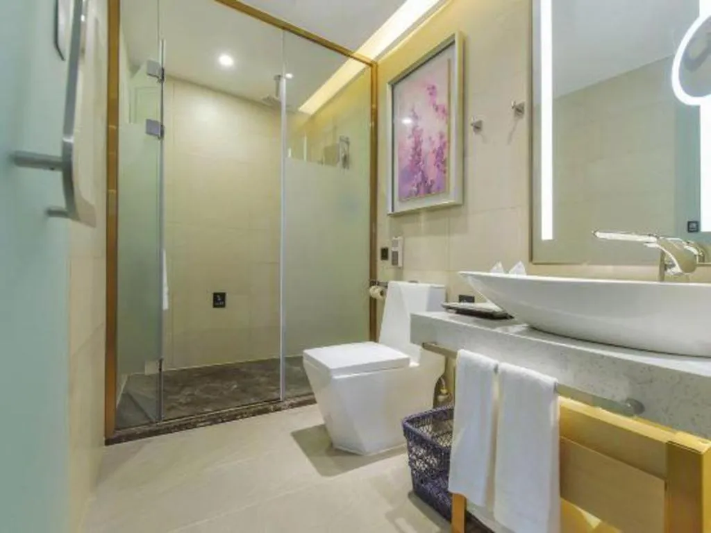 Lavande Hotel Chongqing Xinghui Liangjiang Happiness Plaza