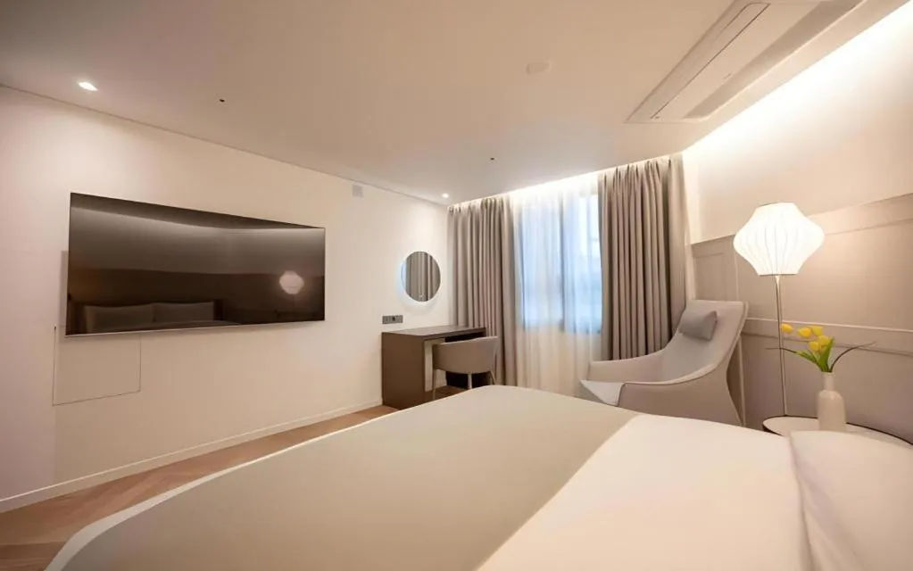 Bed in HOTEL D EDITION