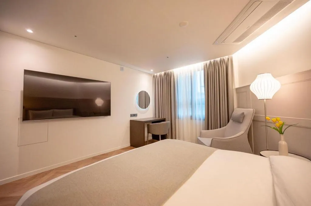 Bed in HOTEL D EDITION