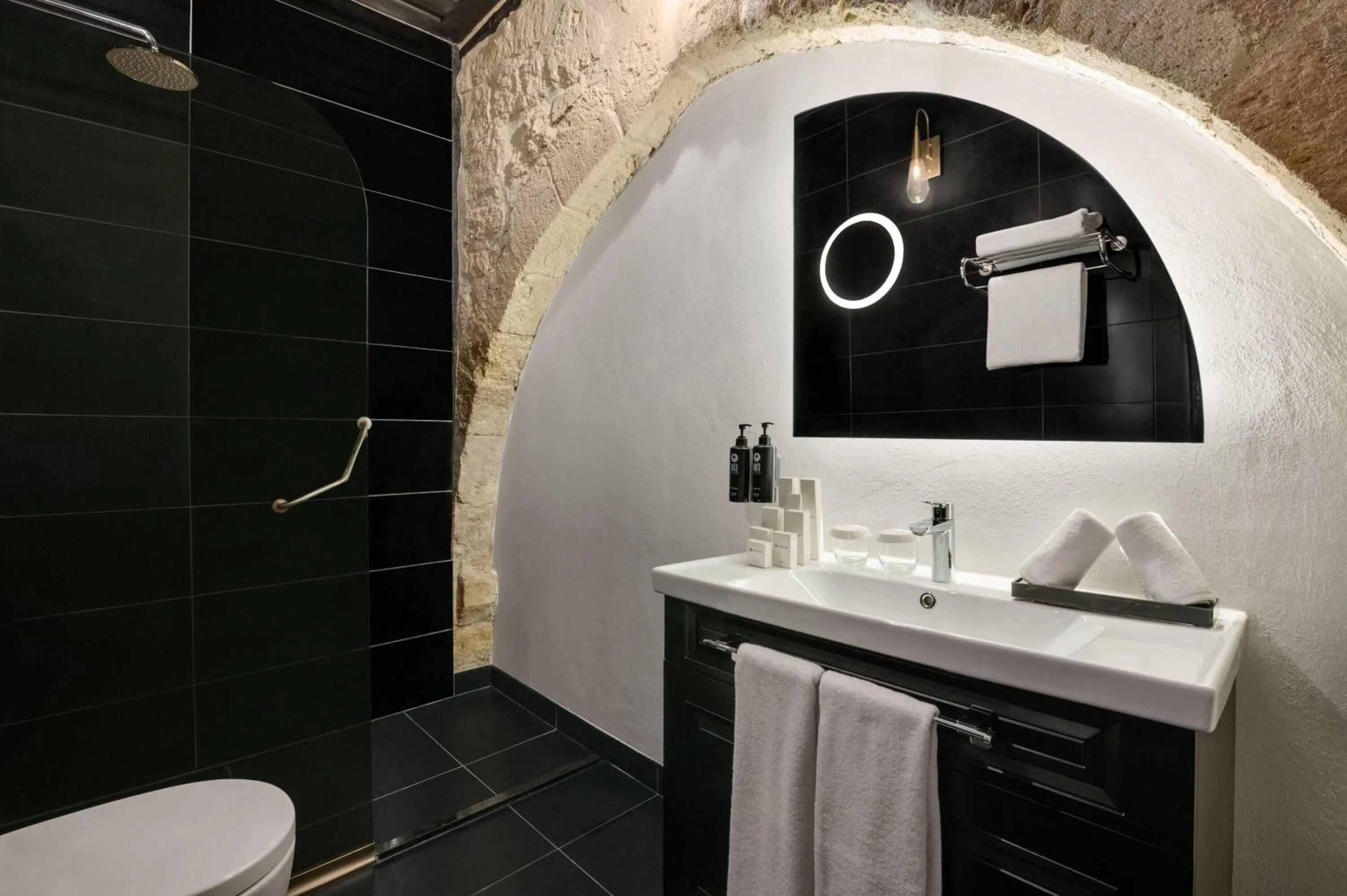 Bathroom in Wyndham Tarsus St.Paul