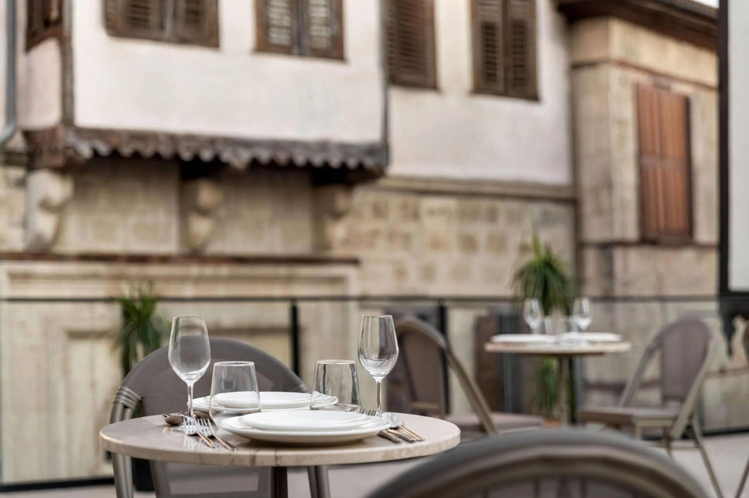 Restaurant/places to eat in Wyndham Tarsus St.Paul