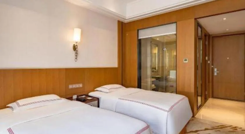 Bed in Shanghai Manhattan Hotel Minhang