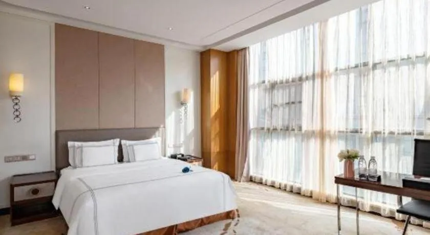 Bed in Shanghai Manhattan Hotel Minhang