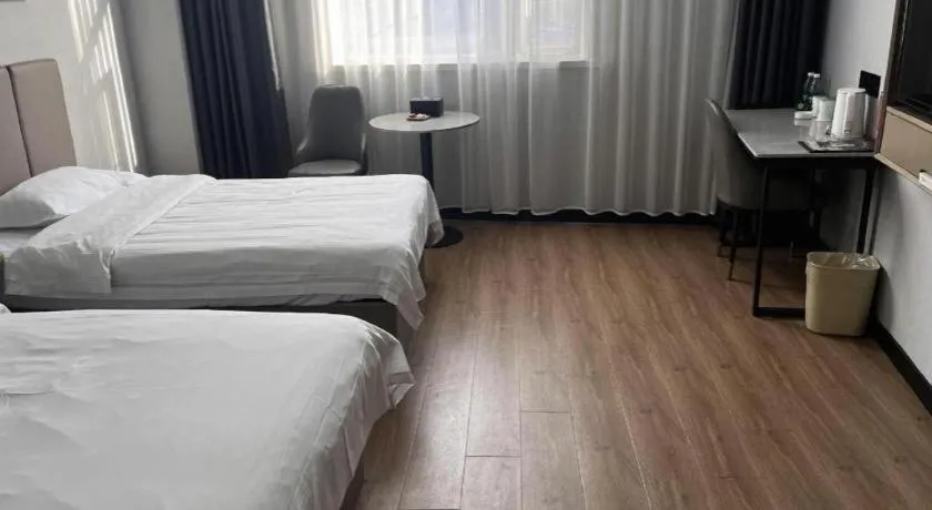 Bed in GreenTree Inn Hefei East Wangjiang Road CTCE Express Hotel