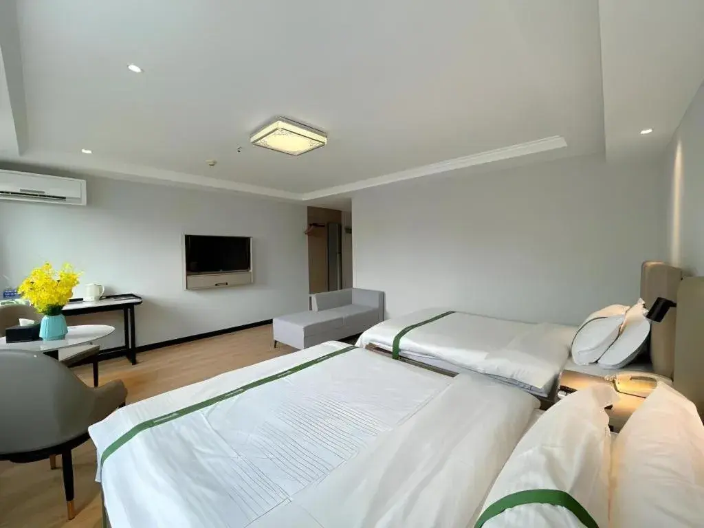 Bed in GreenTree Inn Hefei East Wangjiang Road CTCE Express Hotel Bed in GreenTree Inn Hefei East Wangjiang Road CTCE Express Hotel