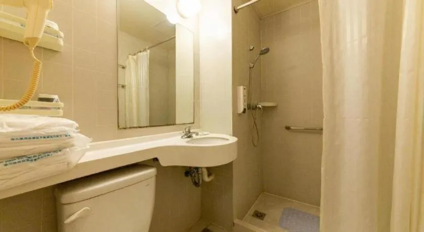 Jinjiang Inn Wuhan Linjiaohu Wanda Branch