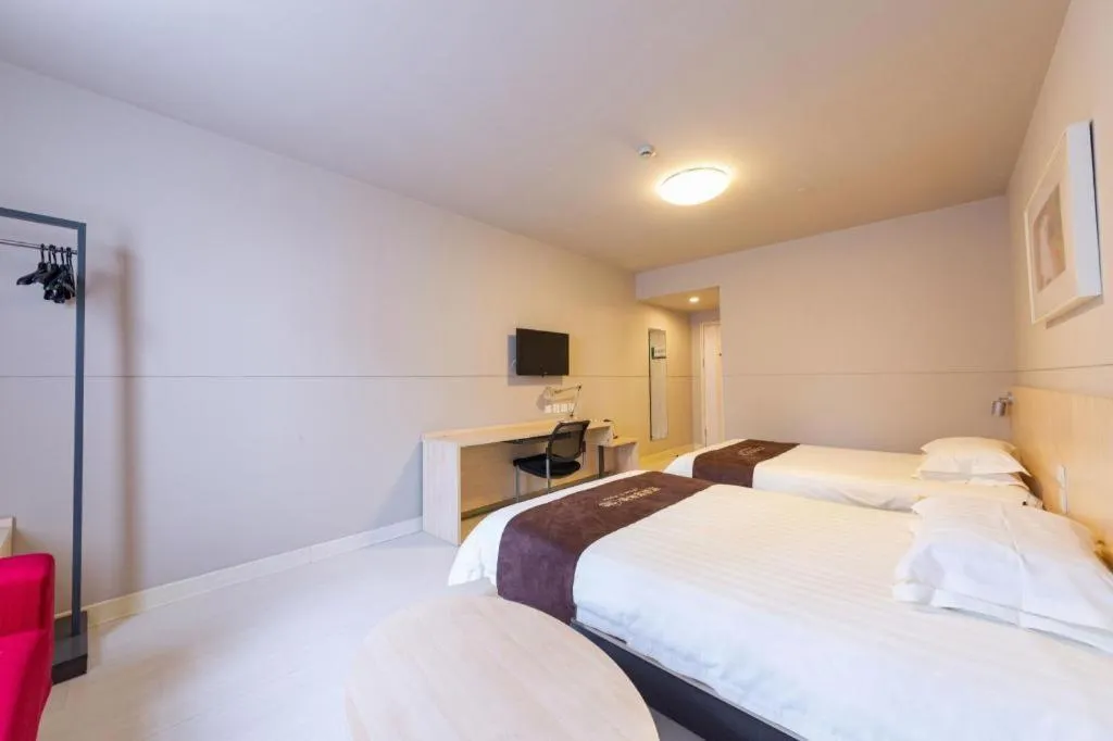 Bed in Jinjiang Inn Wuhan Linjiaohu Wanda Branch