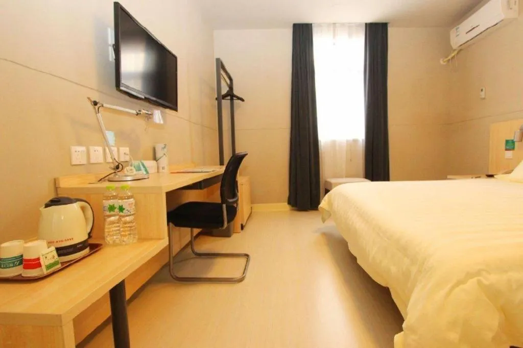 Bed in Jinjiang Inn Wuhan Linjiaohu Wanda Branch