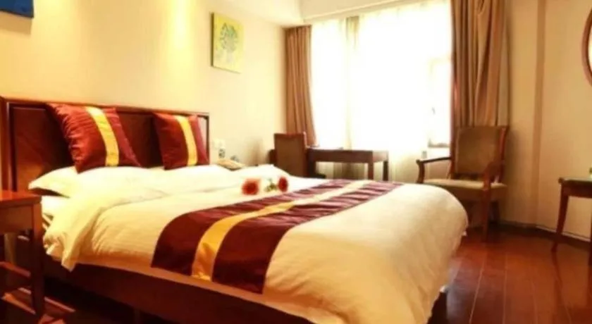 Bed in GreenTree Inn Zhenjiang Center Street No.1 Peoples Hospital Express Hotel