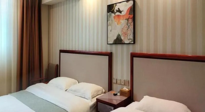 Bed in GreenTree Inn Zhenjiang Center Street No.1 Peoples Hospital Express Hotel