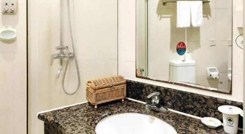 GreenTree Inn Zhenjiang Center Street No.1 Peoples Hospital Express Hotel