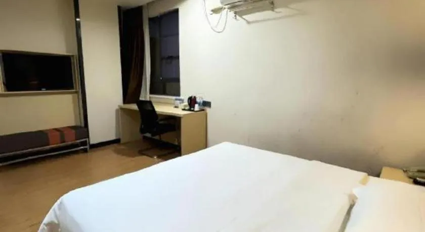 Bed in 7 Days Premium·Huanggang Walking Street