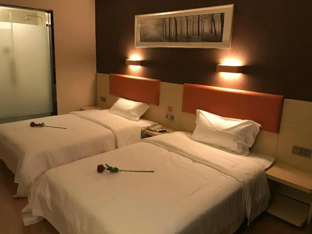 Bed in 7 Days Premium·Huanggang Walking Street