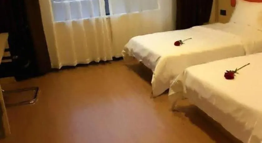 Bed in 7 Days Premium·Huanggang Walking Street