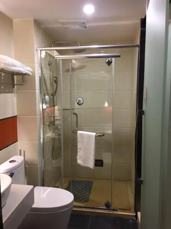 7 Days Premium·Huanggang Walking Street