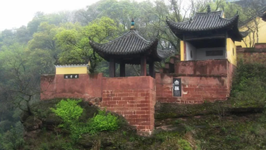 7 Days Premium·Huanggang Walking Street