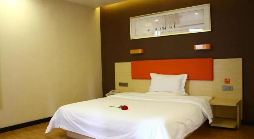 Bed in 7 Days Premium·Huanggang Walking Street