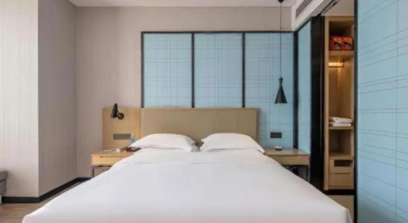 Echarm Hotel Baise Sports Center Dream Island Plaza