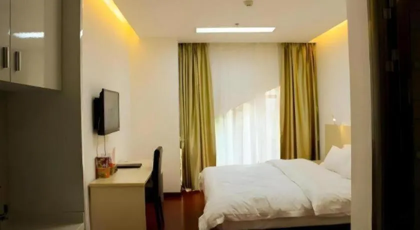 Bed in Guangzhou Hailian Hotel - Haizhu District Binjiang East Road Metro Station