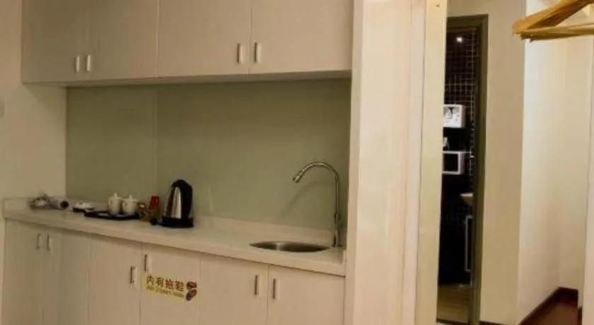 Guangzhou Hailian Hotel - Haizhu District Binjiang East Road Metro Station