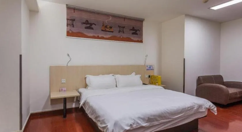 Bed in Guangzhou Hailian Hotel - Haizhu District Binjiang East Road Metro Station