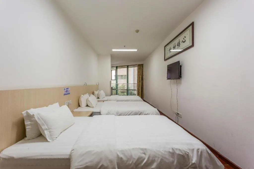 Bed in Guangzhou Hailian Hotel - Haizhu District Binjiang East Road Metro Station