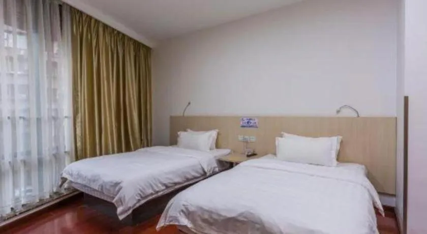 Bed in Guangzhou Hailian Hotel - Haizhu District Binjiang East Road Metro Station