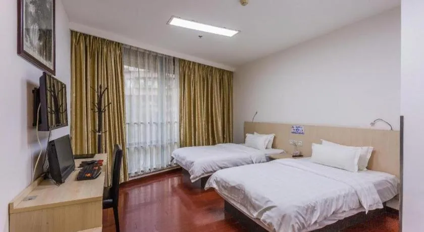 Bed in Guangzhou Hailian Hotel - Haizhu District Binjiang East Road Metro Station
