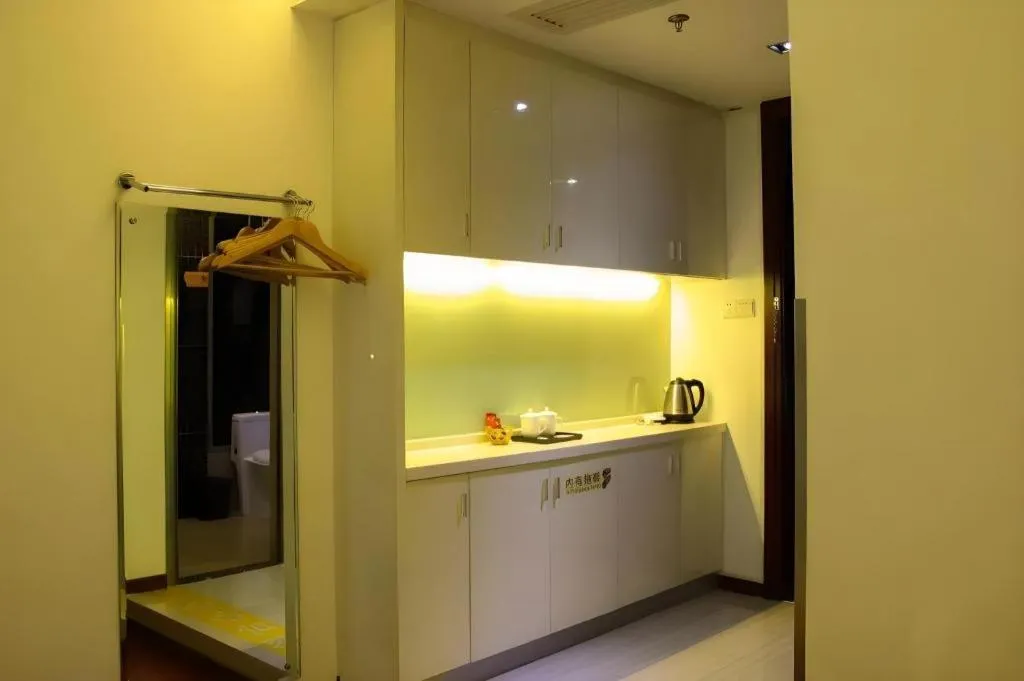 Guangzhou Hailian Hotel - Haizhu District Binjiang East Road Metro Station