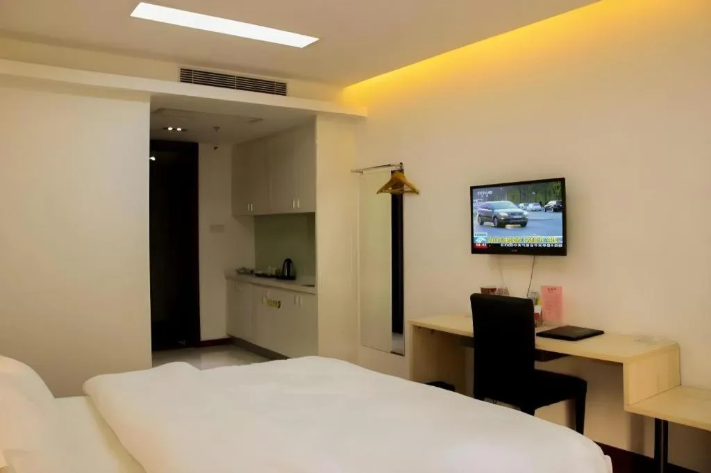 Bed in Guangzhou Hailian Hotel - Haizhu District Binjiang East Road Metro Station
