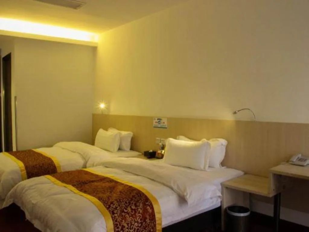 Bed in Guangzhou Hailian Hotel - Haizhu District Binjiang East Road Metro Station