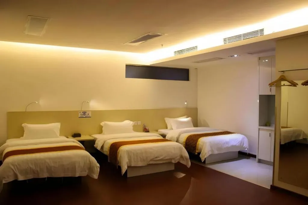 Bed in Guangzhou Hailian Hotel - Haizhu District Binjiang East Road Metro Station