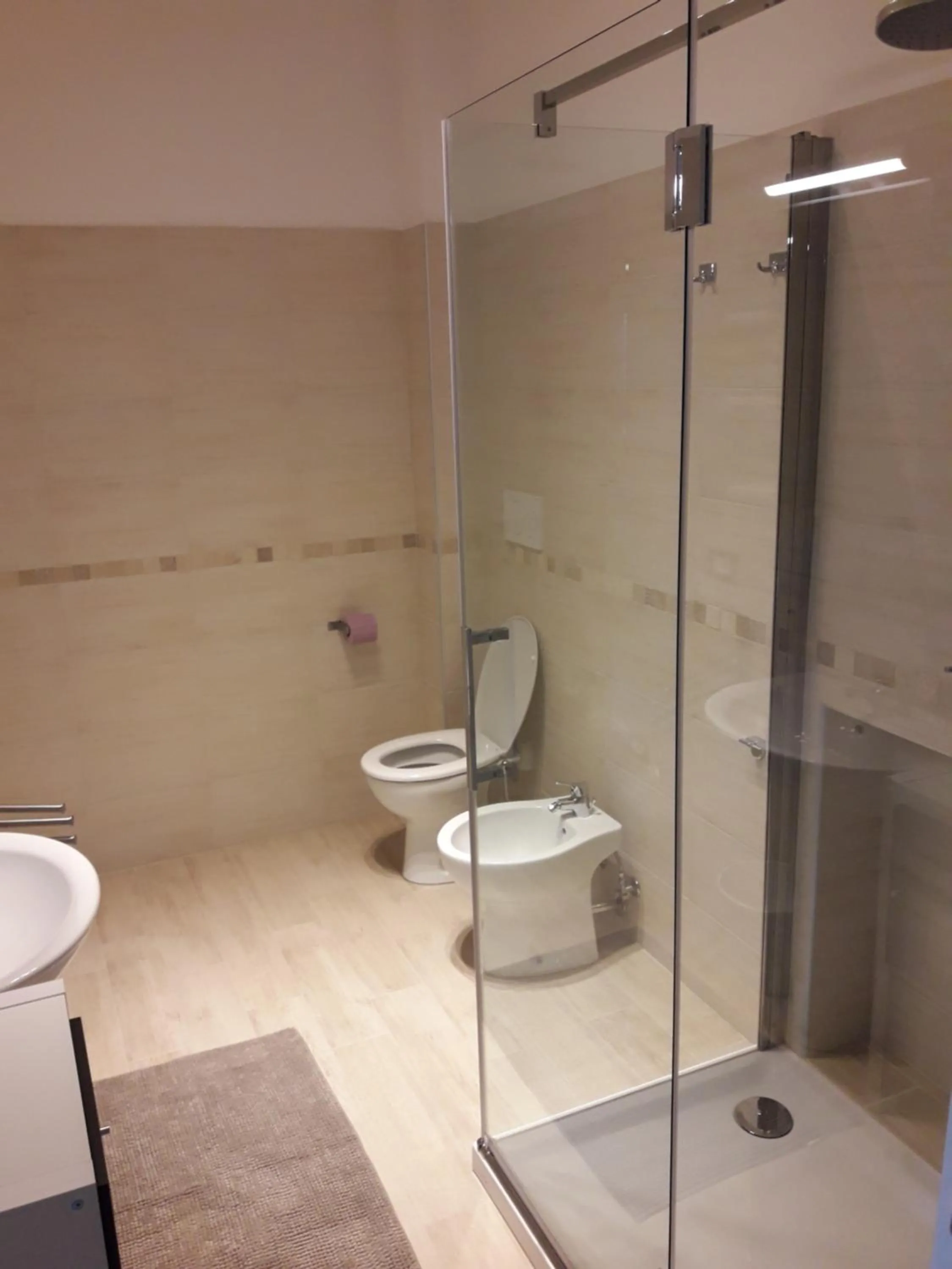 Toilet in Villa del Parco