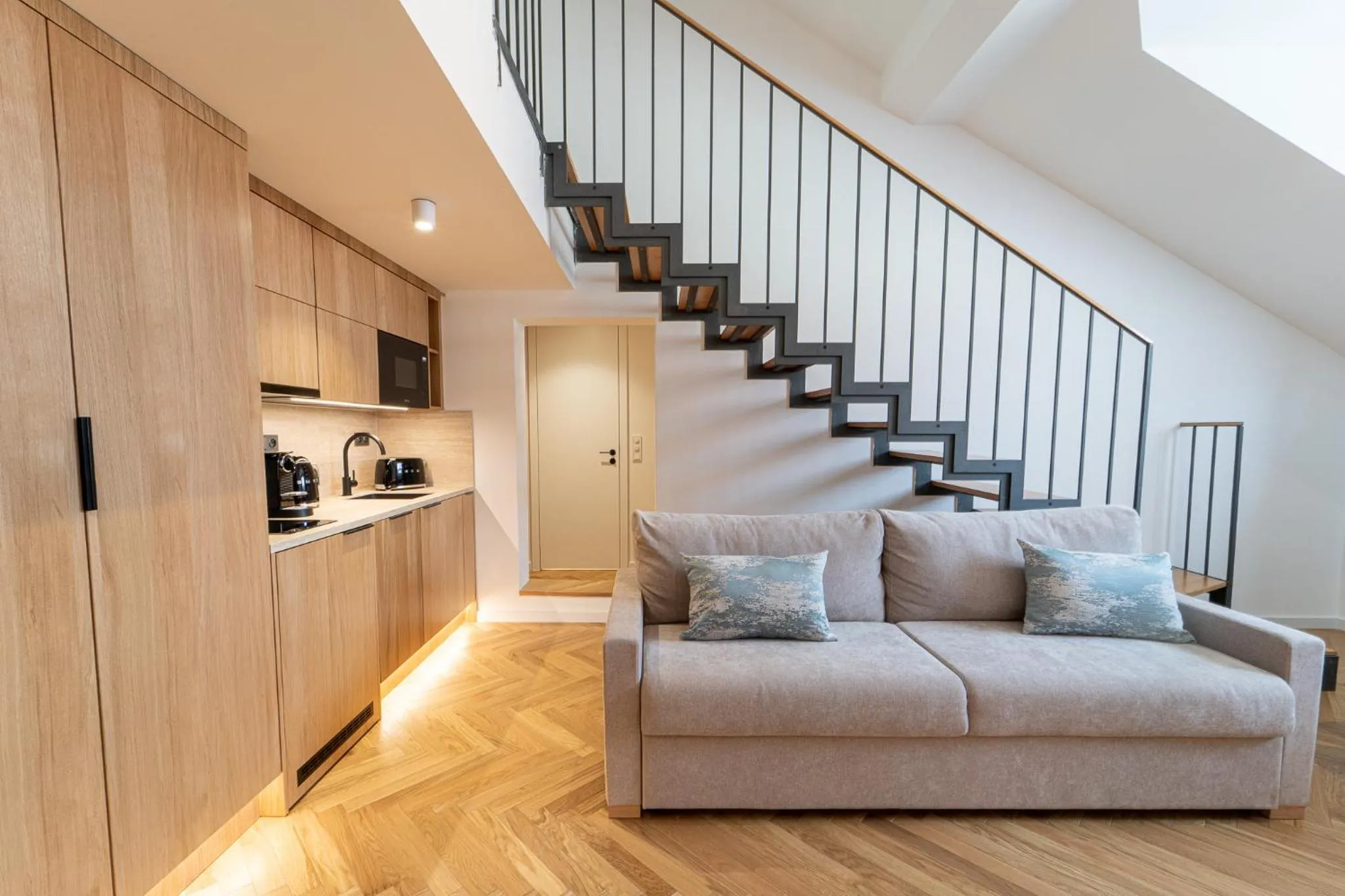 Two-Bedroom Loft Apartment in Six Residences Prague