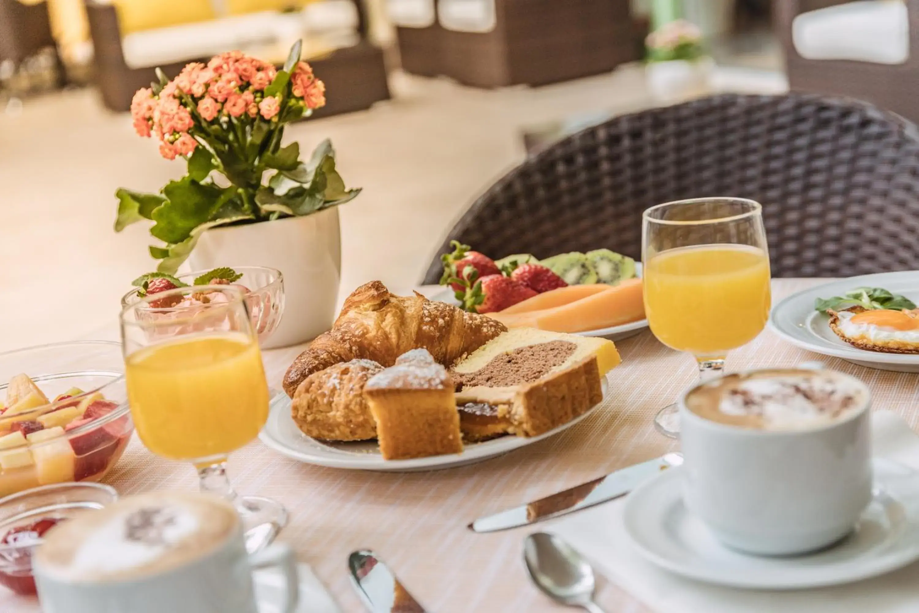 Food, Breakfast in Sky Pool Hotel Sole Garda