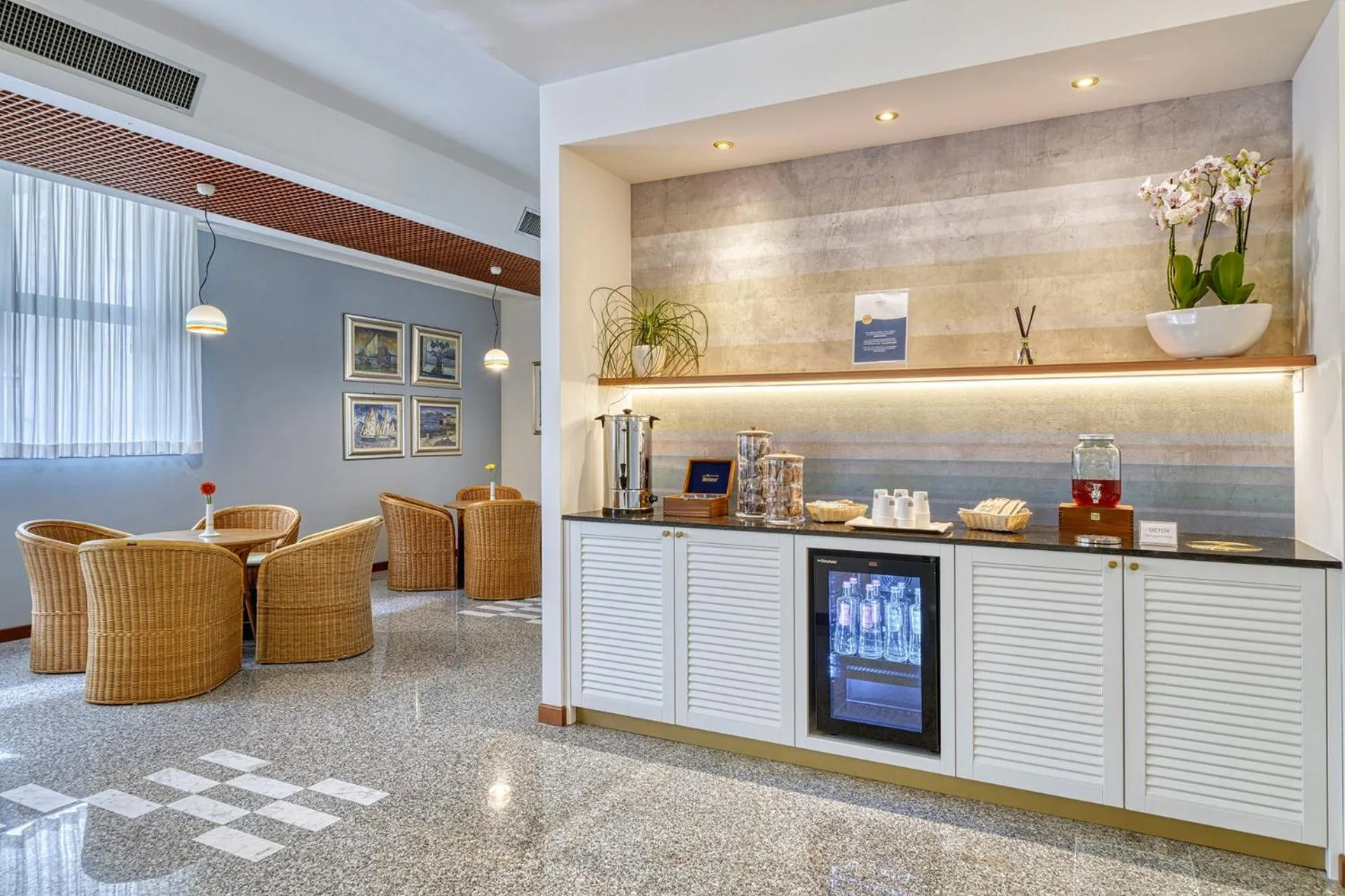 oven in Sky Pool Hotel Sole Garda