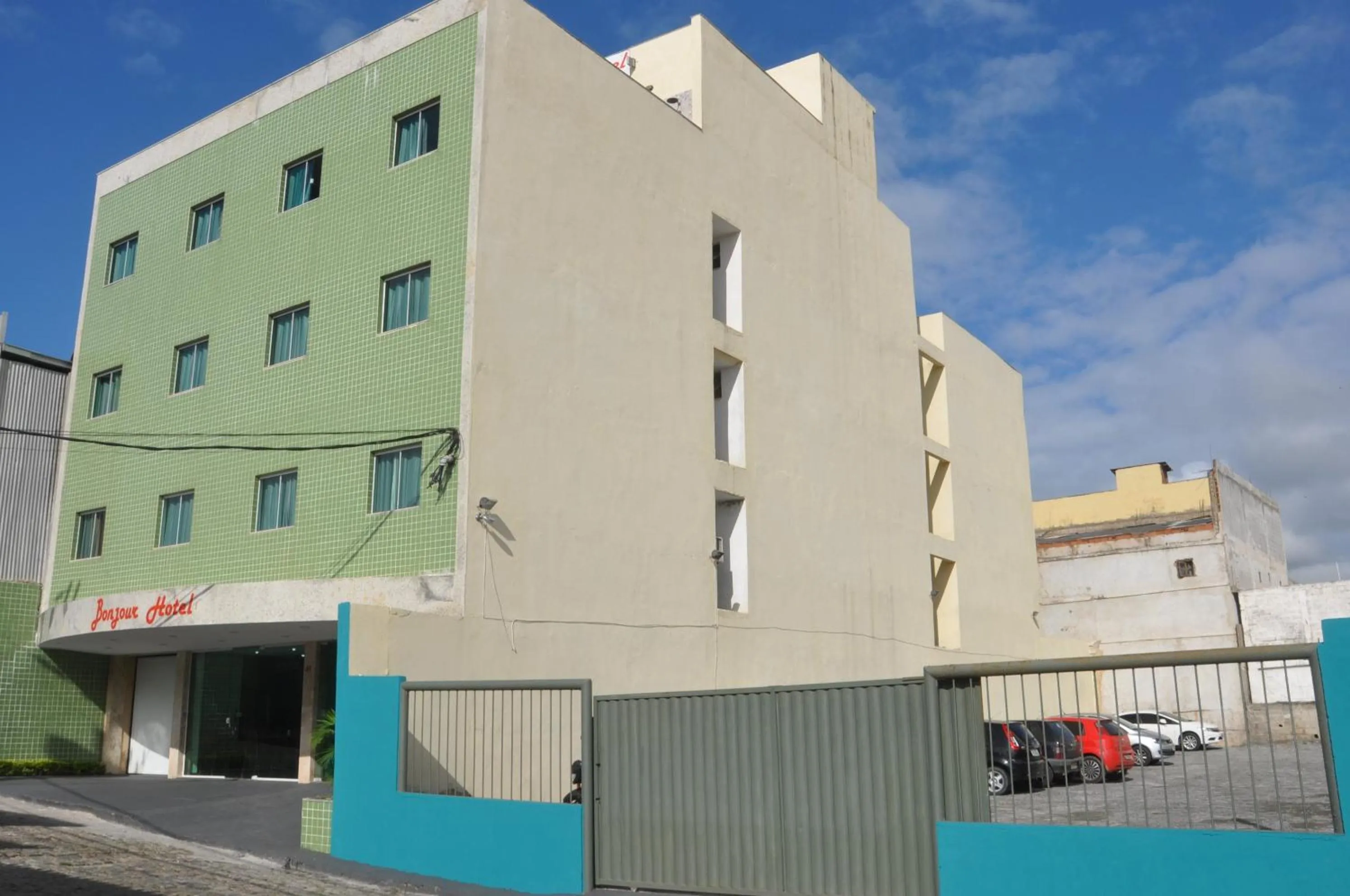 Facade/entrance in Bonjour Hotel