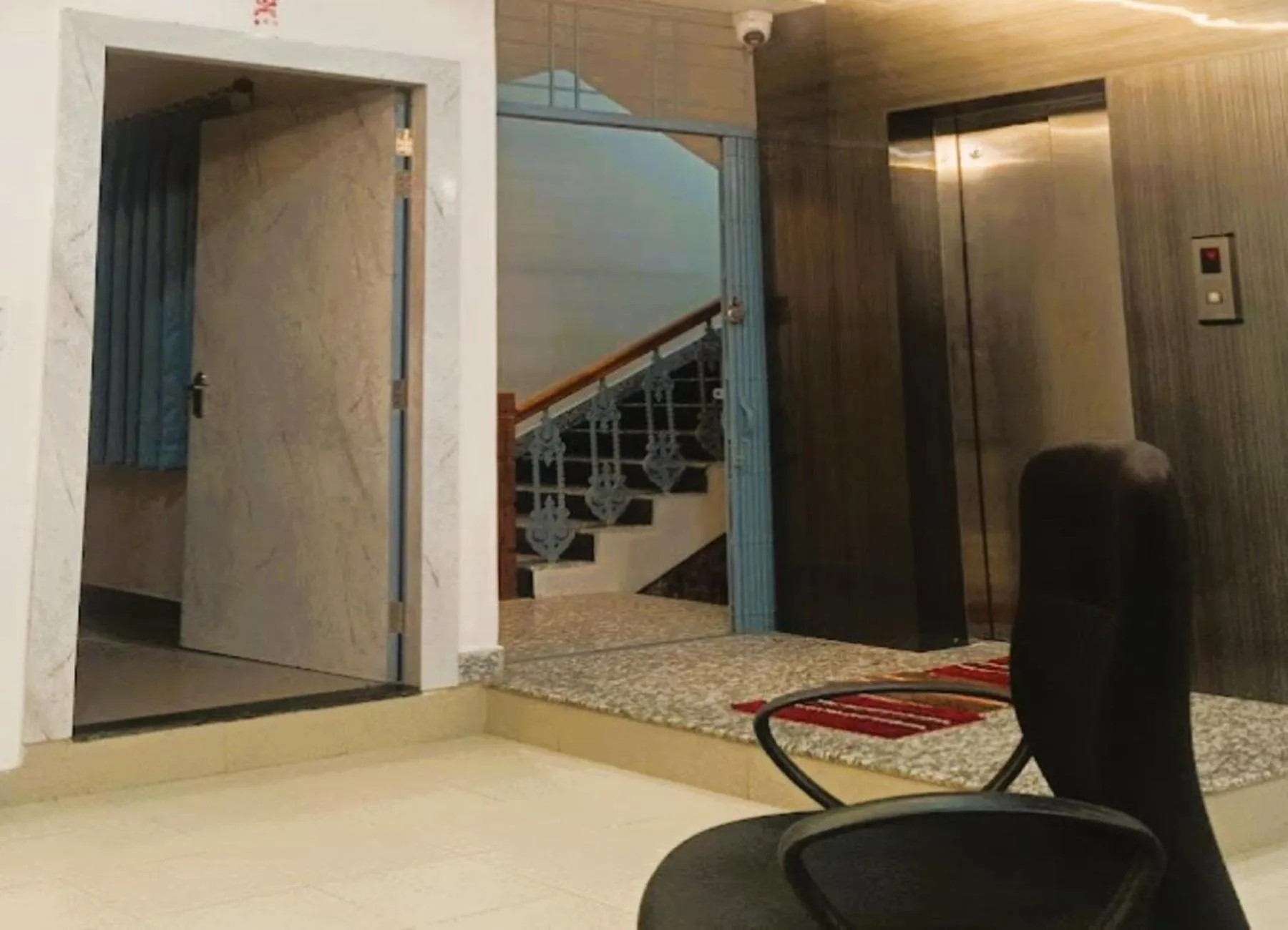 elevator in Hotel City Star Salt Lake - Sector 5