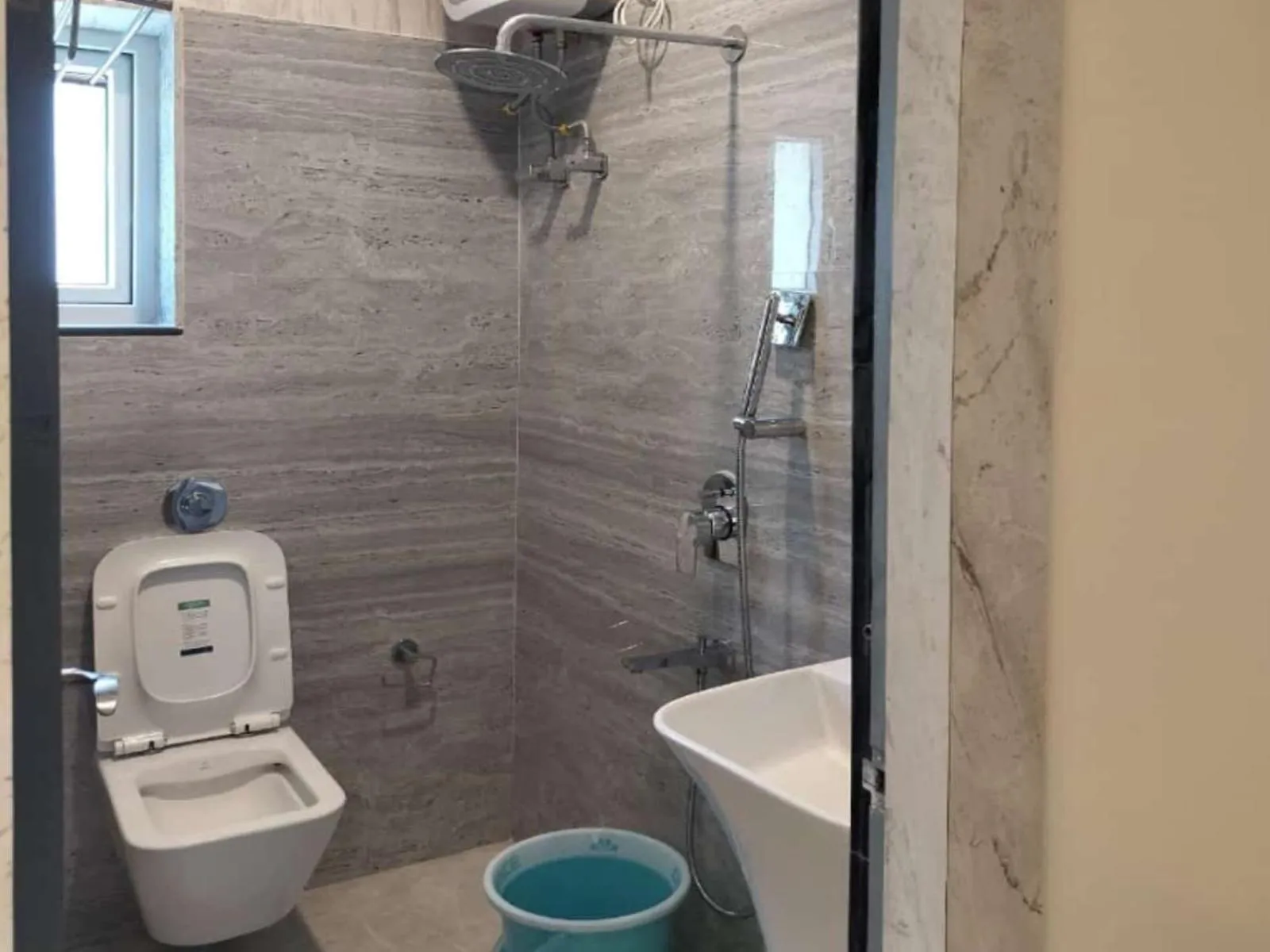 Shower in Hotel City Star Salt Lake - Sector 5