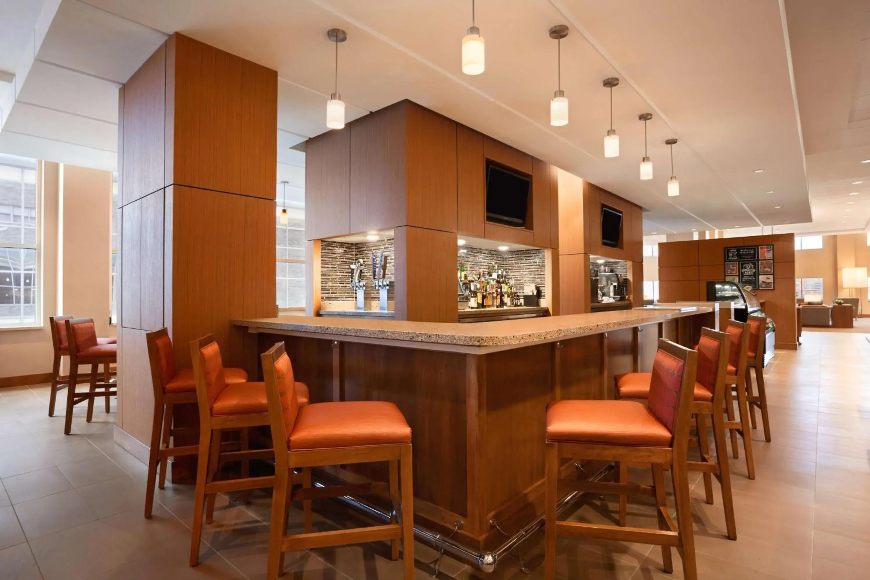 Lounge or bar in Hyatt Place Minneapolis/Downtown Lounge or bar in Hyatt Place Minneapolis/Downtown